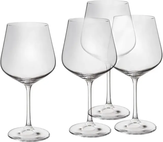 Splendido red wine glass with large bowl designed for red wine aroma